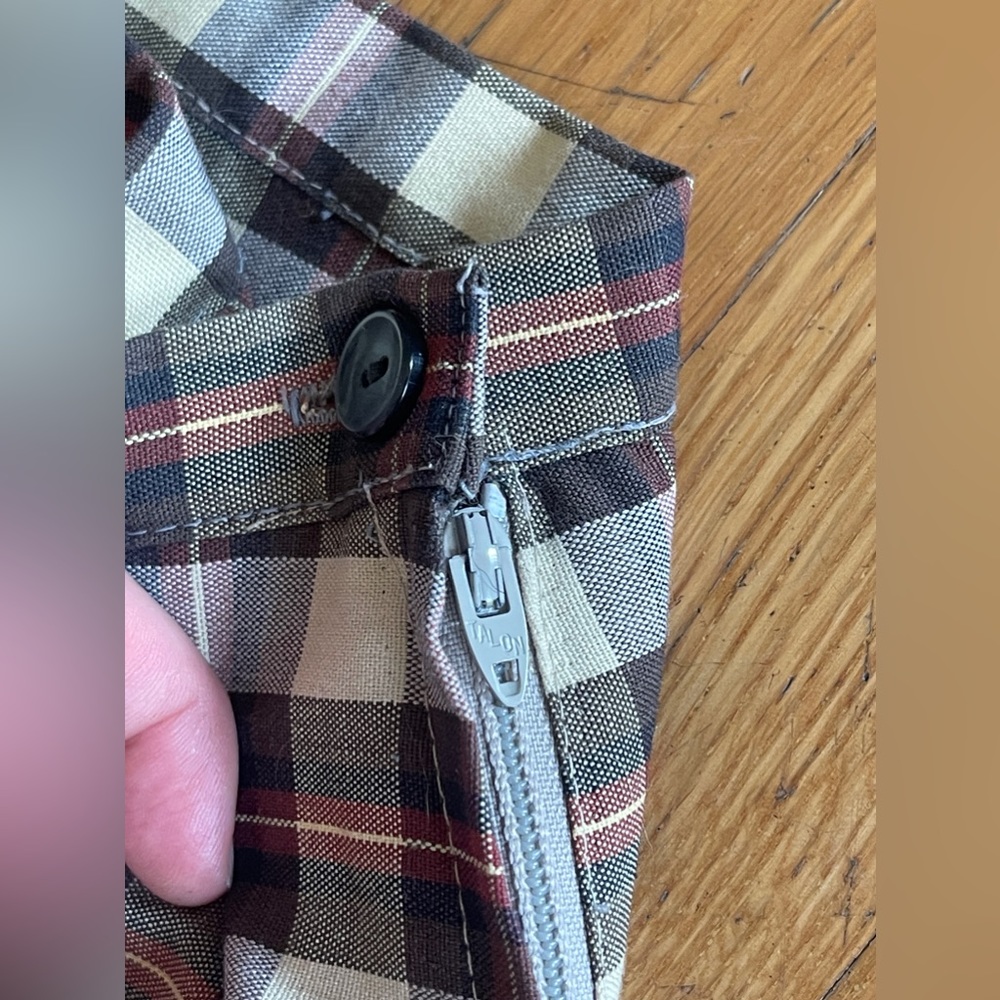 60s Vintage Plaid Cigarette Skinny Pants - Picture 4 of 9